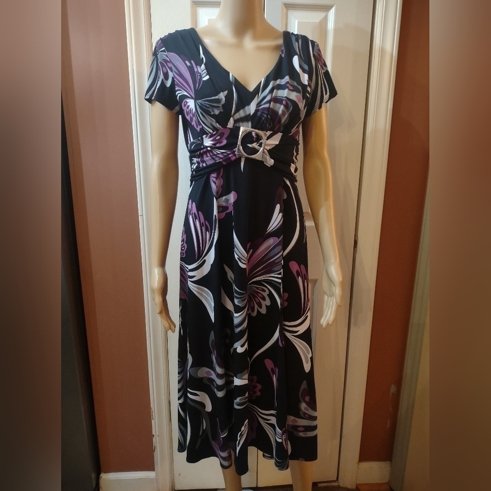 Perceptions petite Woman's size 10p black and purple dress